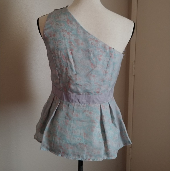 Off shoulder party blouse NWT - Picture 4 of 6